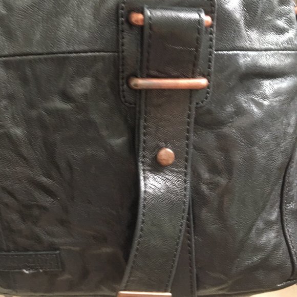 NWT BCBG MAX AZRIA hobo black leather bag - Picture 3 of 13